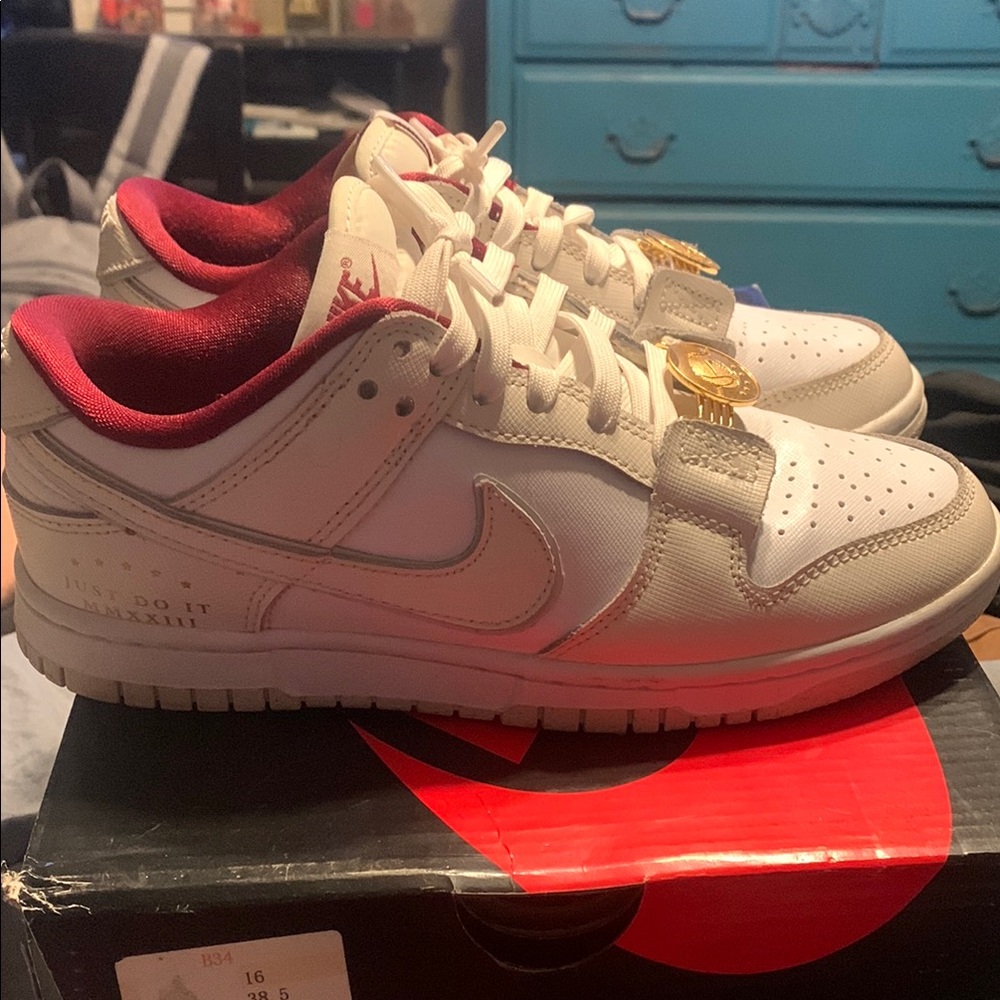 Nike Dunks for women size 6